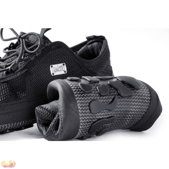 gost barefoot chain link shoes